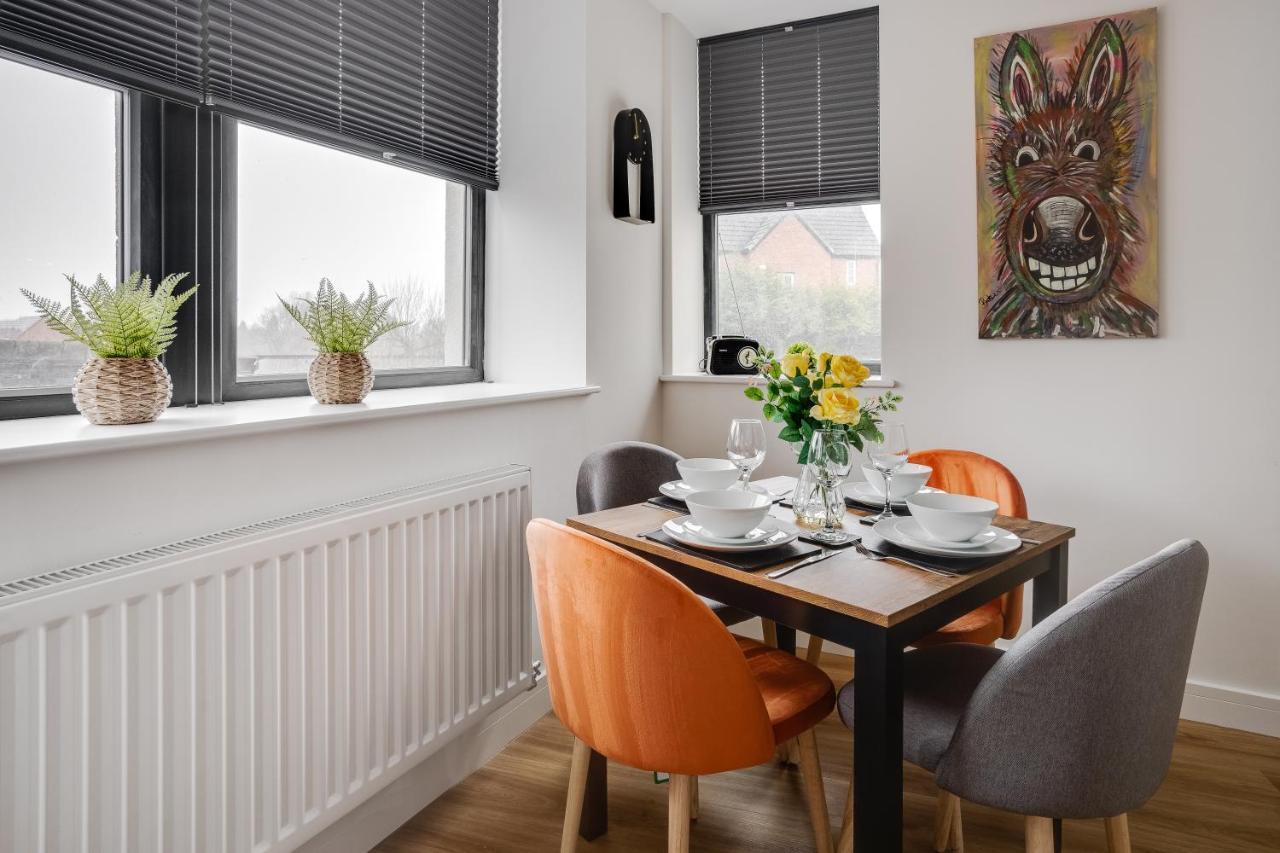 Victoria Home - 2 Bedroom Wi-Fi Parking Workers Хайд Экстерьер фото